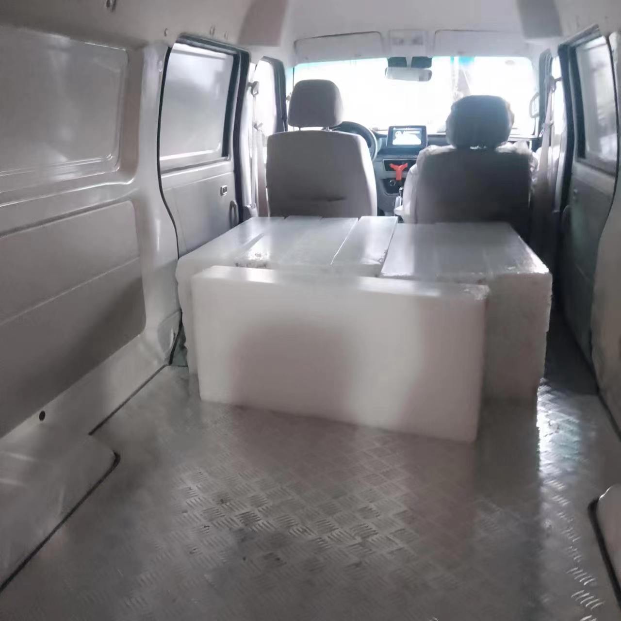 工业降温的大冰块-上海良臣制冰厂